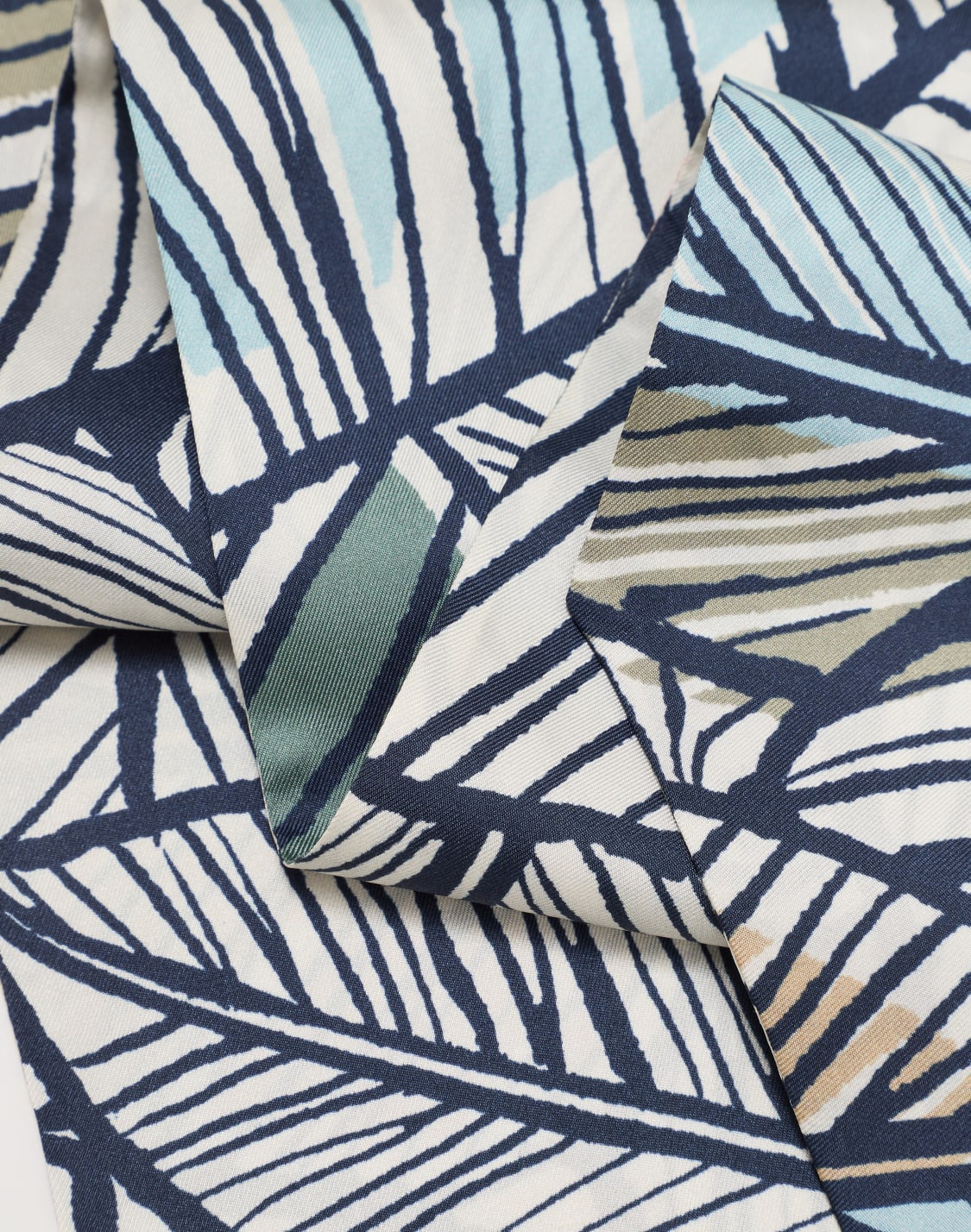printed-silk-scarf-blue--giorgio-armani