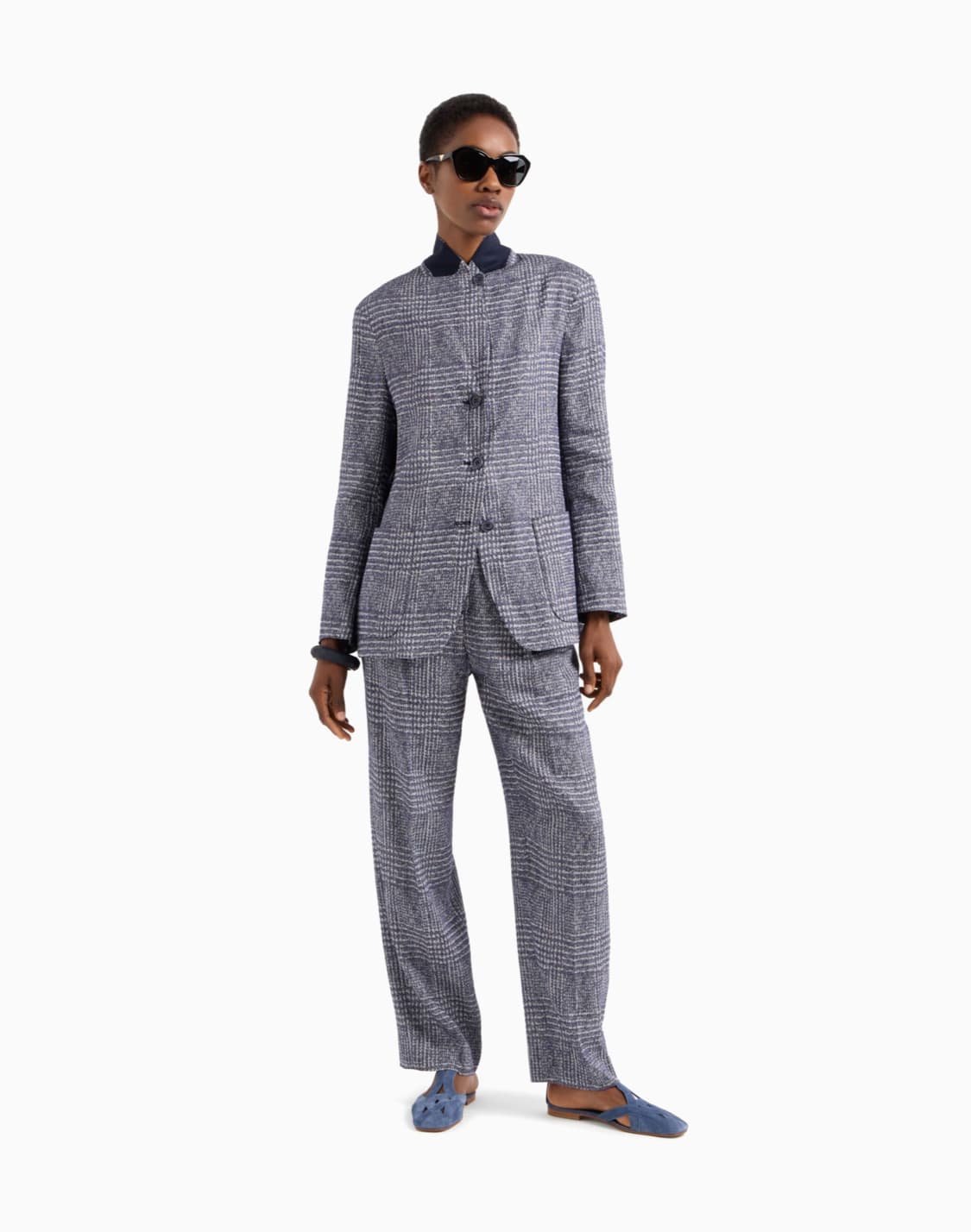 trousers-with-pleats-in-a-prince-of-wales-check-linen-and-viscose-blend-blue--emporio-armani