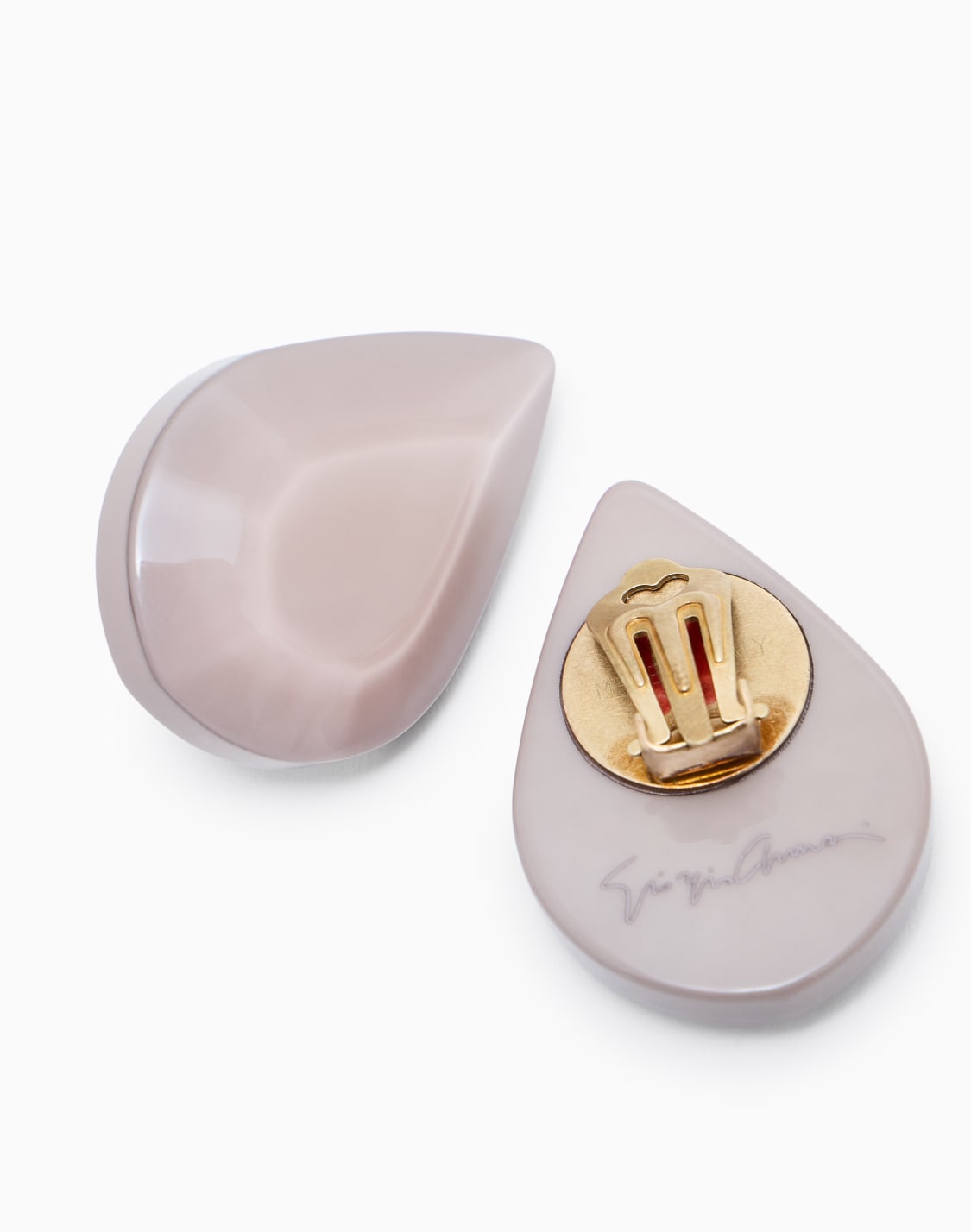 resin-clip-on-earrings-beige--giorgio-armani