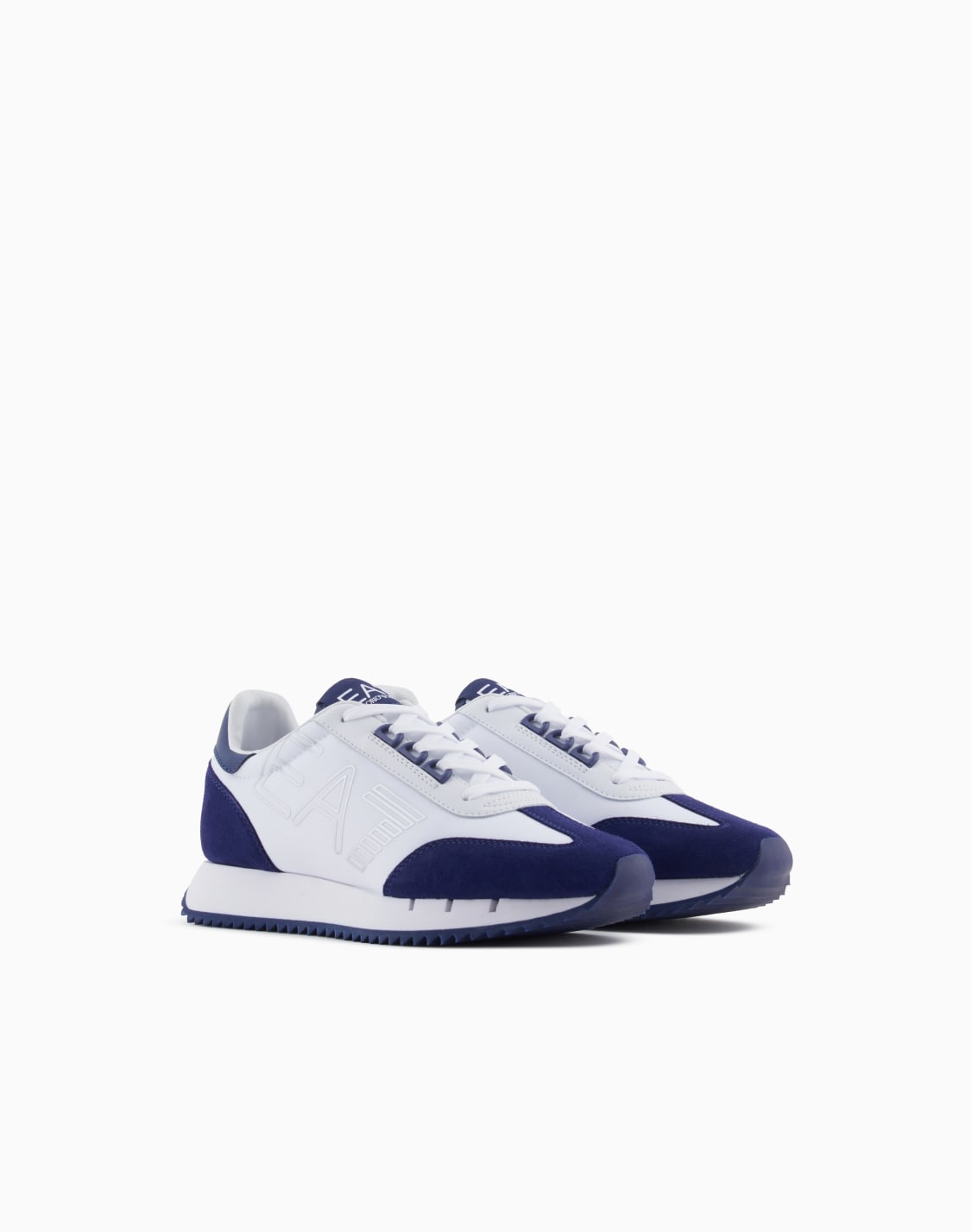 black-and-white-vintage-sneakers-white--ea7